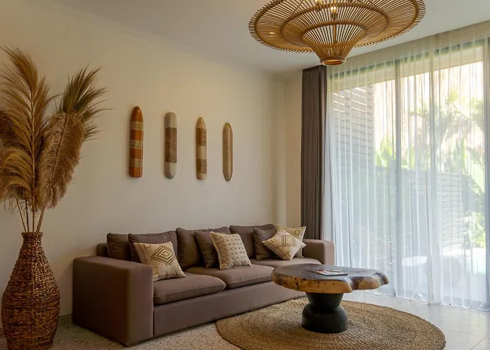 Villa Sunny Village Batu Bolong Canggu