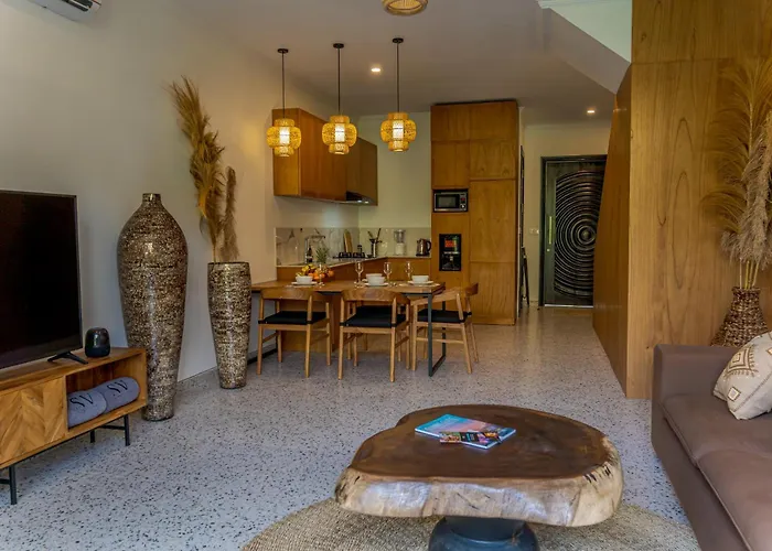 Villa Sunny Village Batu Bolong Canggu