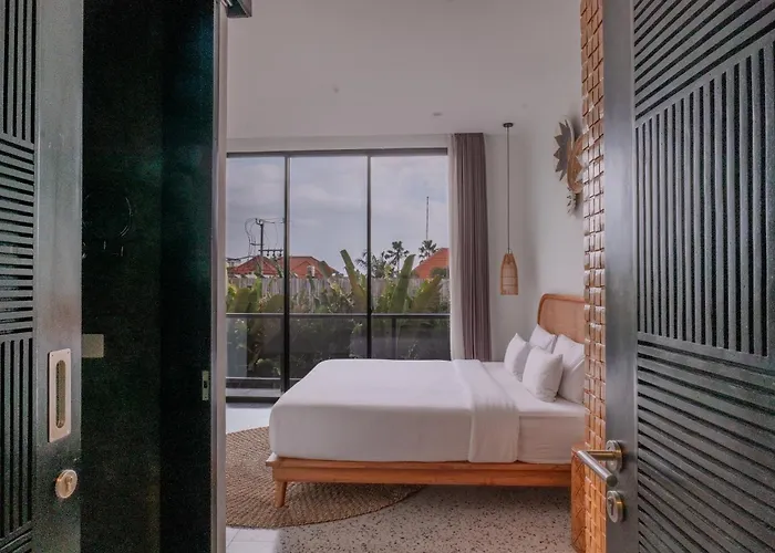 Villa Sunny Village Batu Bolong Canggu